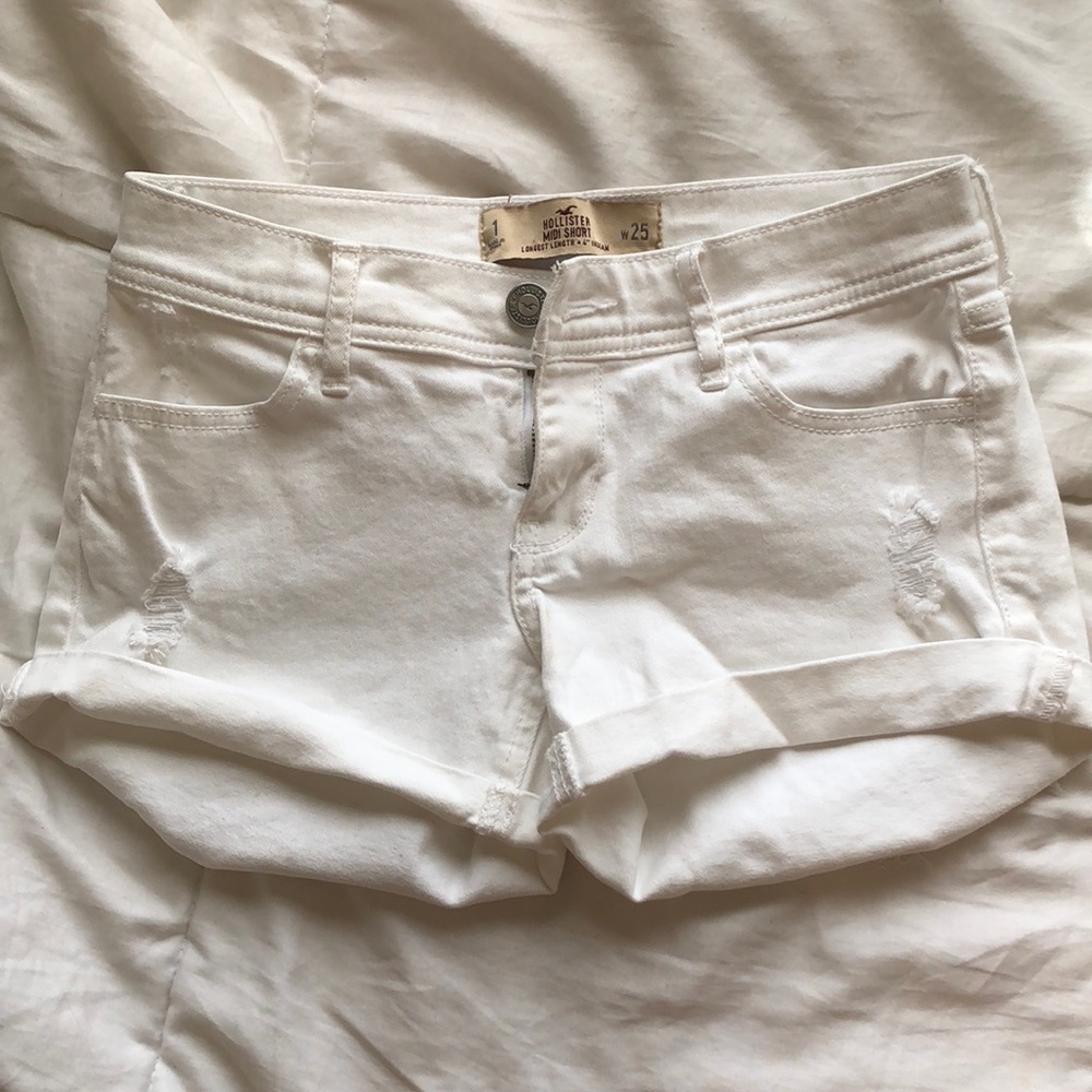 White hollister midi shorts